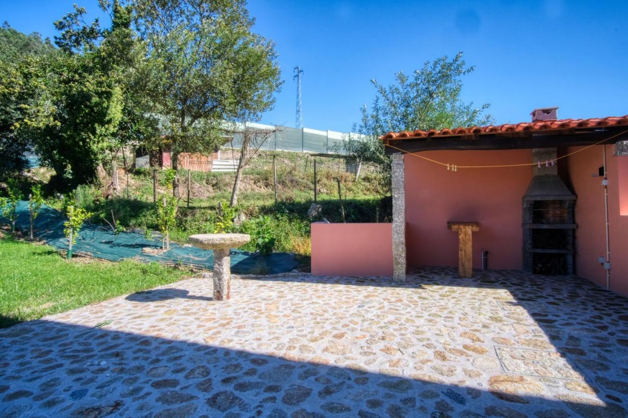 Quinta Dos Caseiros Do Paco De Giela *